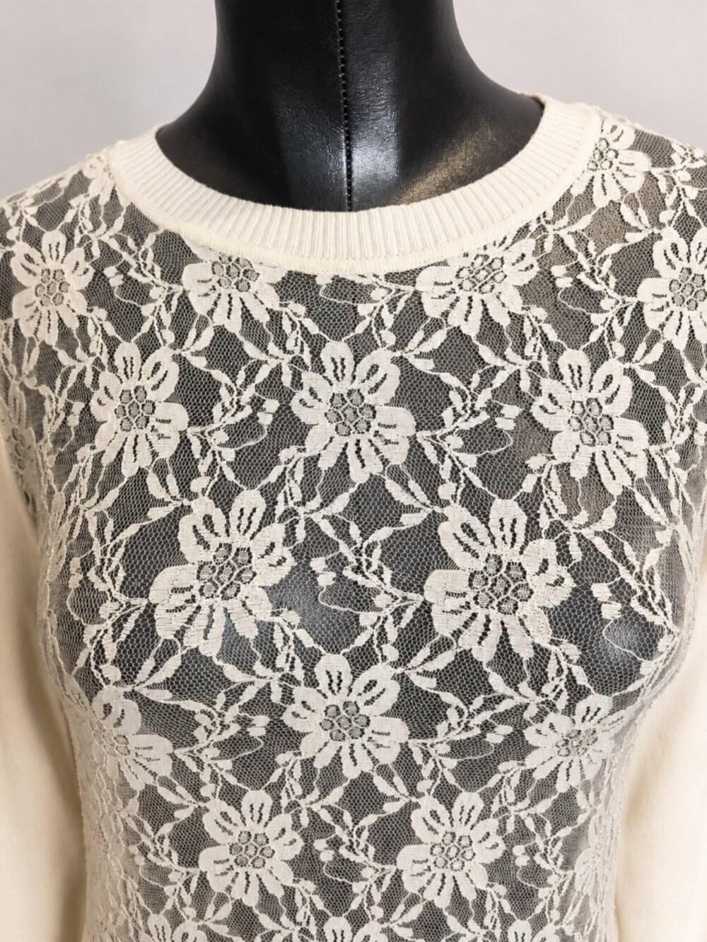 Forever 21 Ivory Floral Lace Front Long Sleeve Sweater Top Size S - Picture 2 of 7